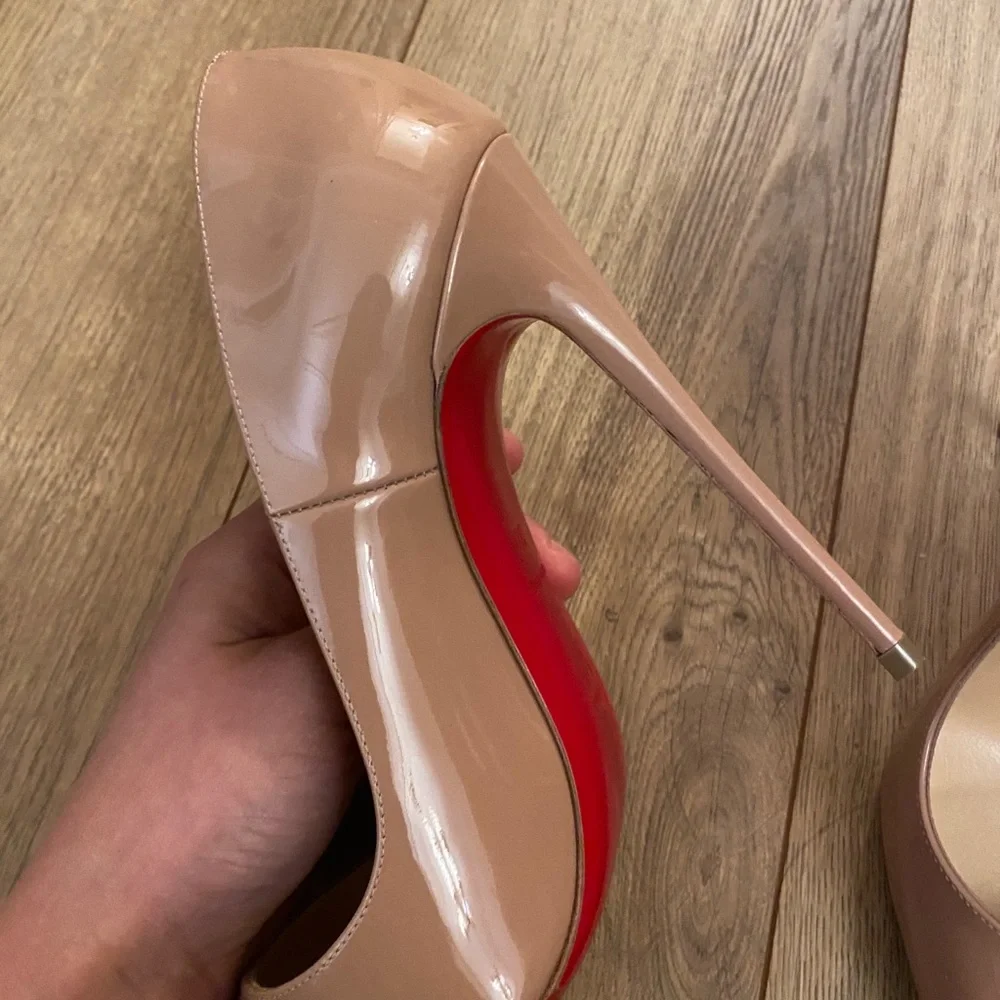 Christian Louboutin Nude Heels with Red Soles - Picture 9 of 16